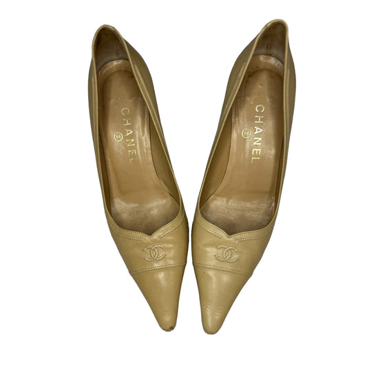 Vintage Chanel nude CC logo interlock leather pumps/38