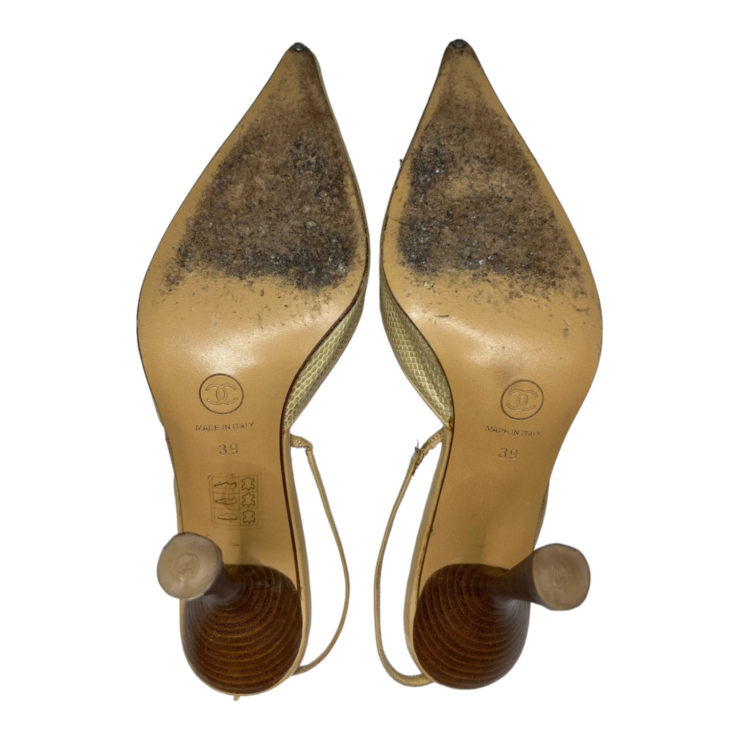 Vintage Chanel beige slingback magnolia heels by Karl Lagerfeld /39